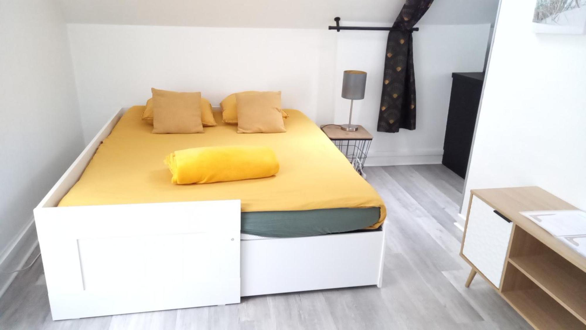 Le Belle Vue St Marcel Apartment Laon Exterior photo